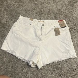 Levi’s shorts - 34